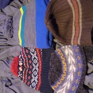 Lot of 4 Beanies